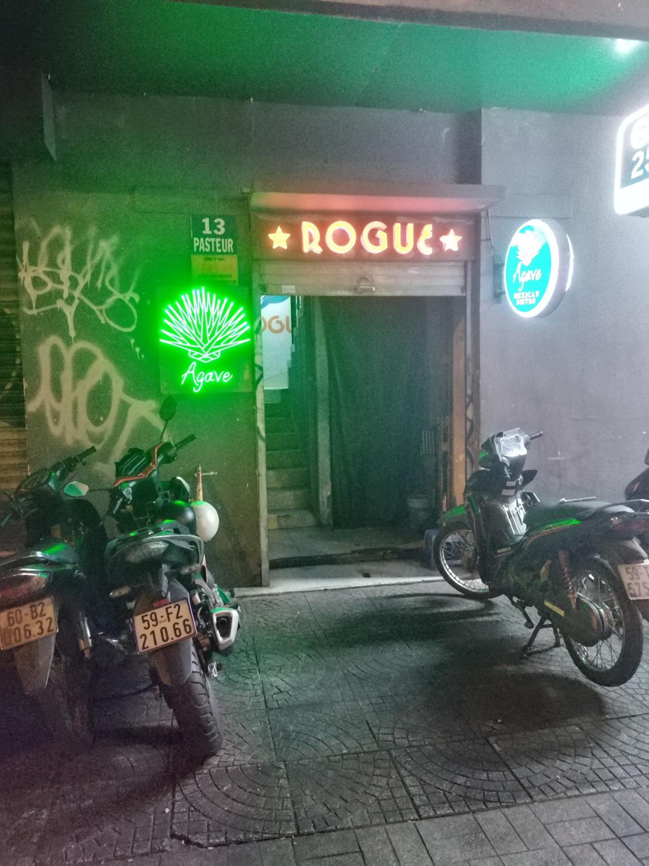 Extra Rogue Saigon