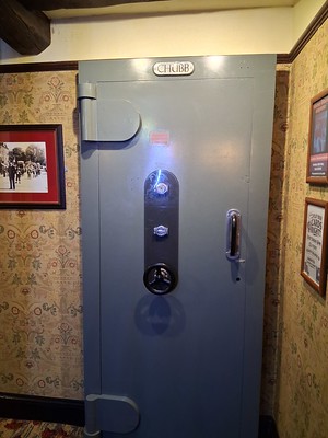 Real Ale Tavern Chubb